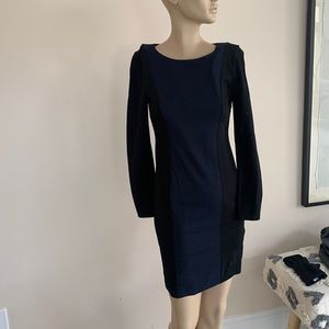 Alice& Olivia dress size 6 . black / blue long sleeve